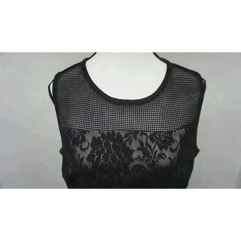 New York & Company 7th Avenue Black Lace Peplum Top - Size L - Picture 2 of 13